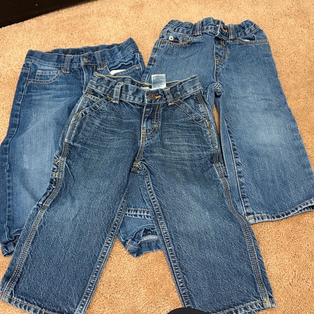 Bundle of boys 2T jeans